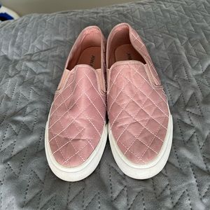 Jenn Ardor Quilted Slip on Sneaker Size 9 Blush